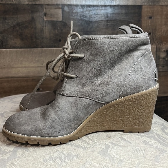 Bass Brown Tan Suede Ankle Booties Size 6.5 - Picture 7 of 9